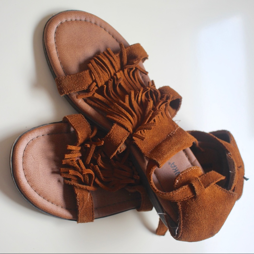 MINNETONKA MOCCASIN SANDAL
